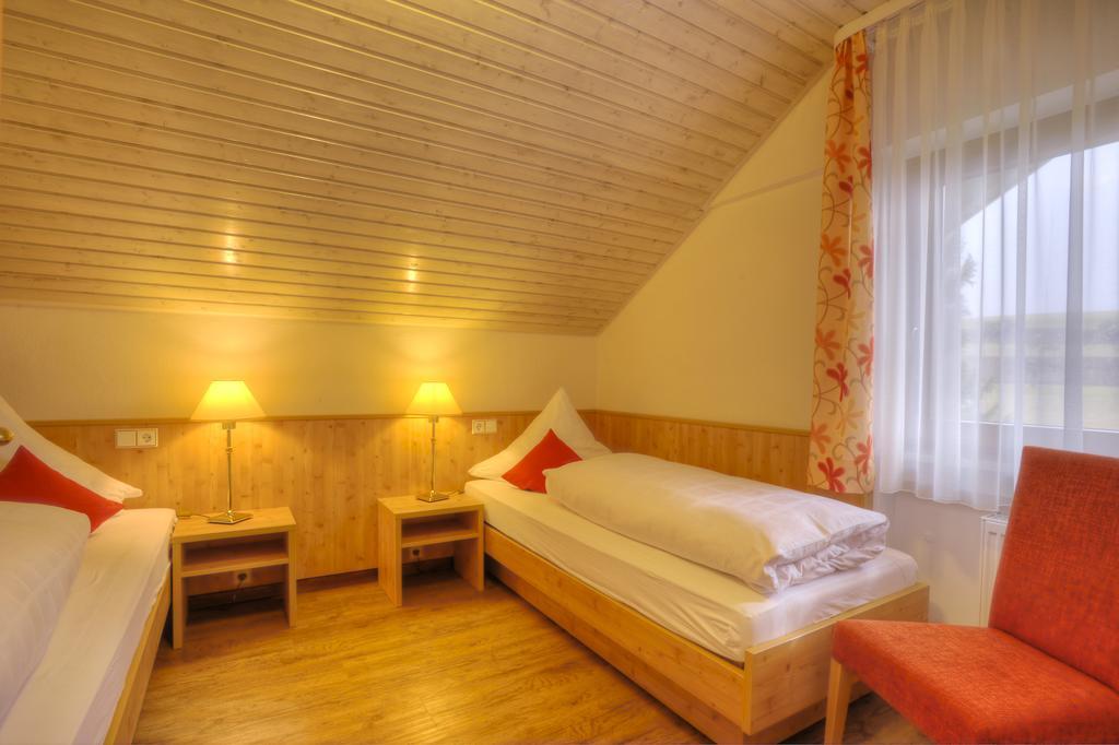 Pension Fohrenberg Ewattingen Kamer foto